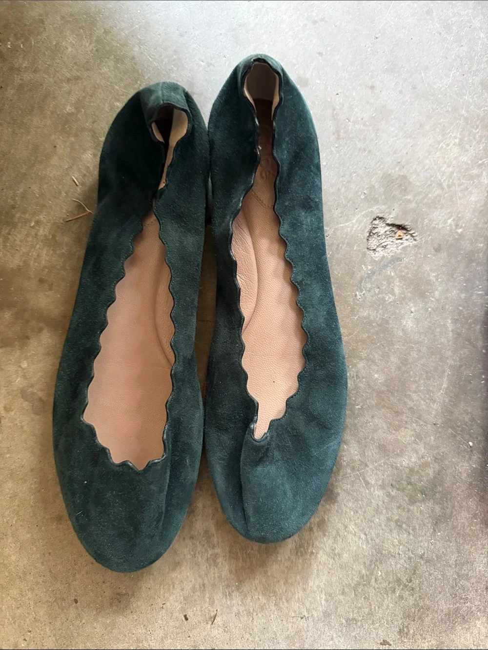 Chloé Dark Green Suede Scalloped Ballet Flats